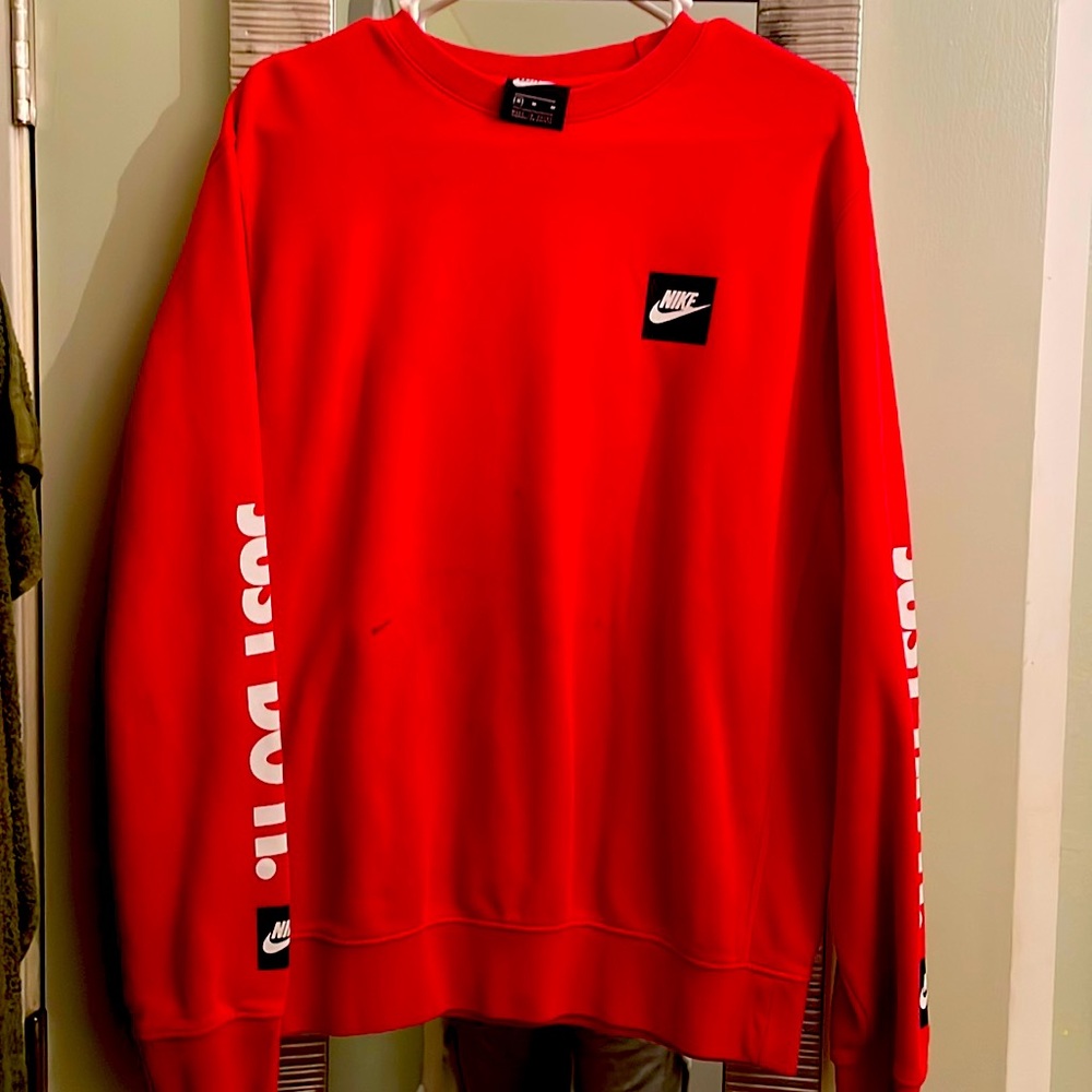 Nike sweatshirt